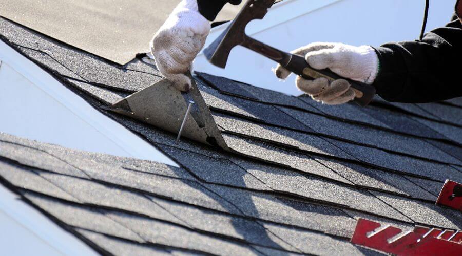 Professional gutter cleaning in Show Low, AZ